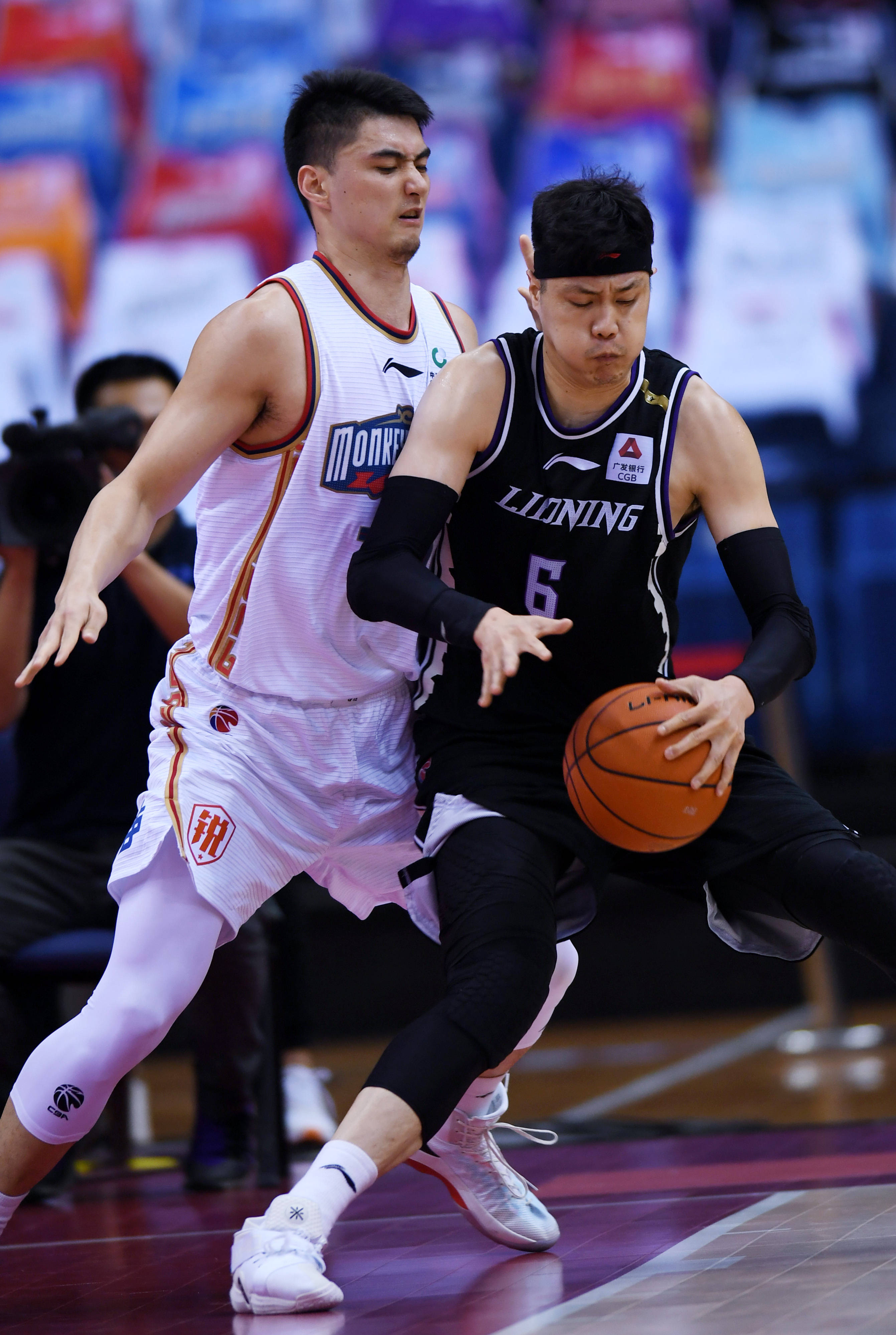 在本赛季初 在本赛季初