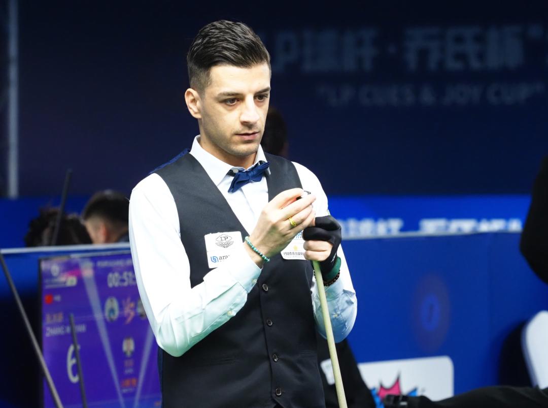 偏爱从后场 偏爱从后场