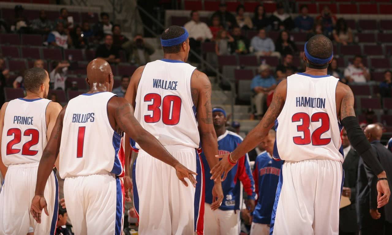 埃梅里神了：大黑马阿斯顿维拉豪取6连胜，力压切尔西升至联赛第三